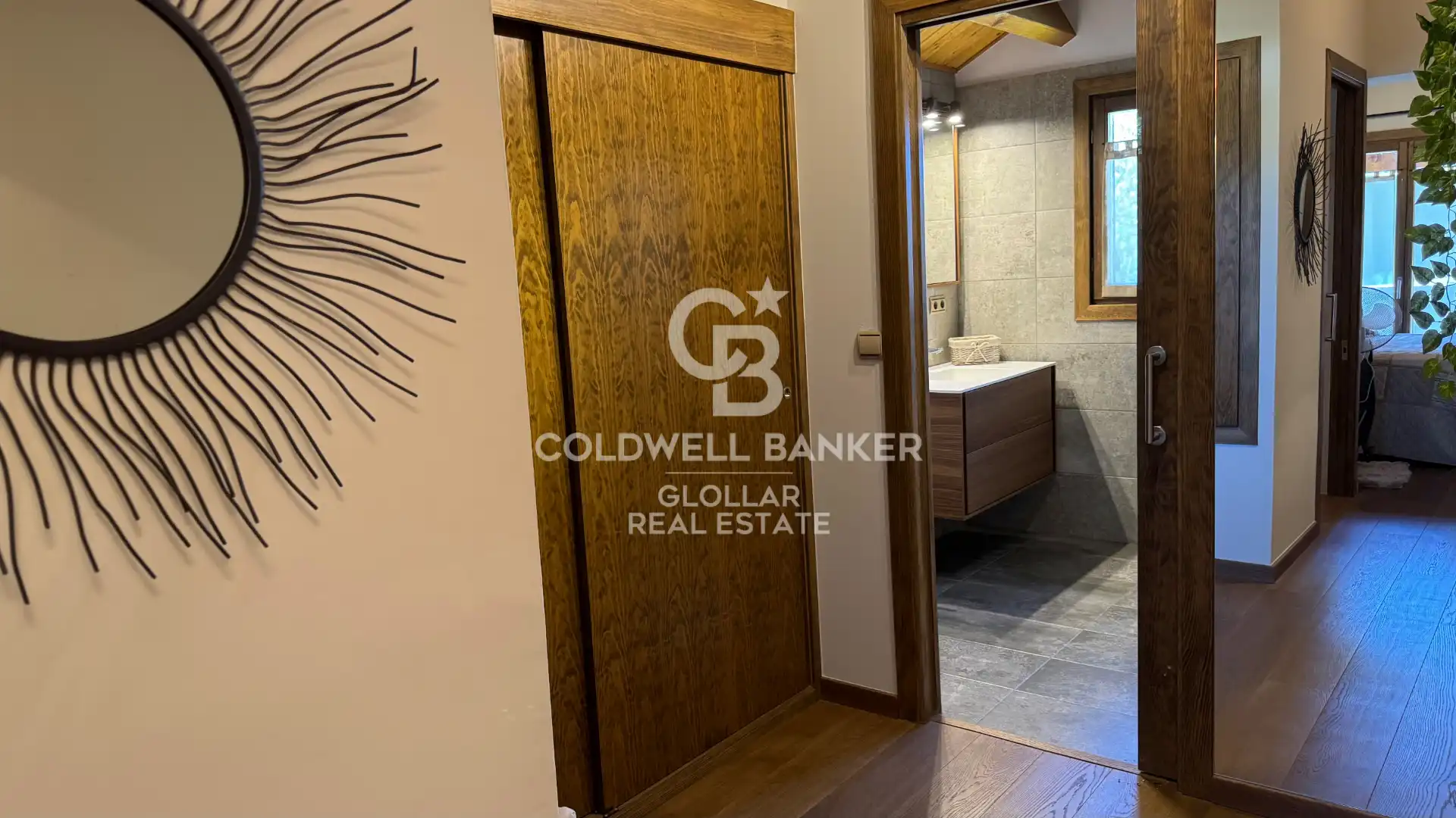 Einfamilien-Reihenhaus zum Verkauf in Osséja mit Privatgarten, Parkett und Terrasse