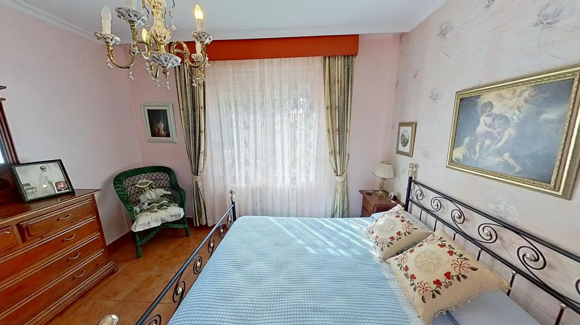 Dormitori de Casa o xalet en venda en Albacete amb Aire condicionat, Calefacció i Jardí privat