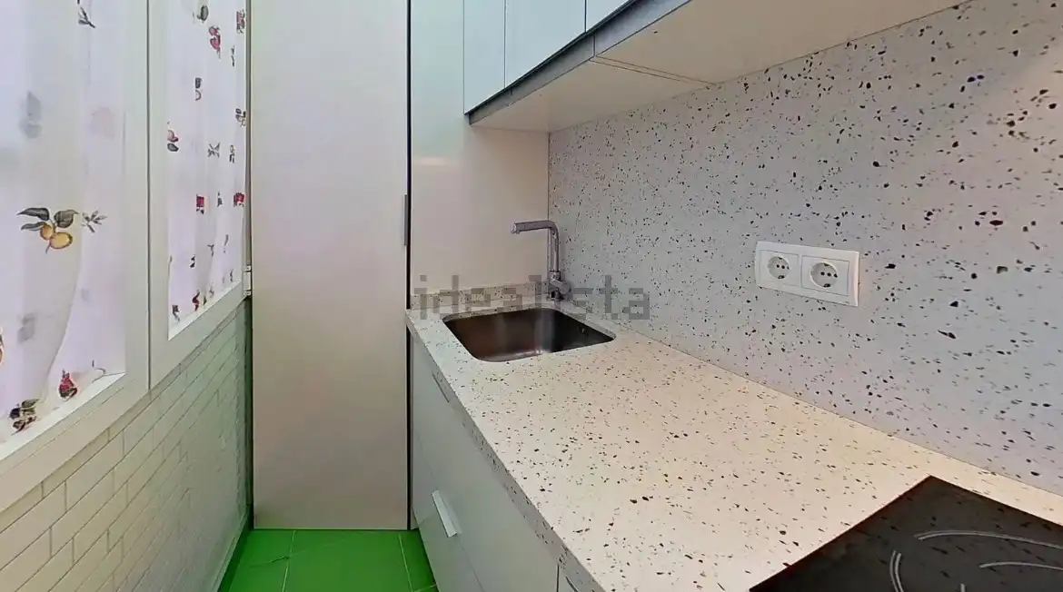 Cocina de Piso en venta en Valladolid con Calefacción, Amueblado y Horno
