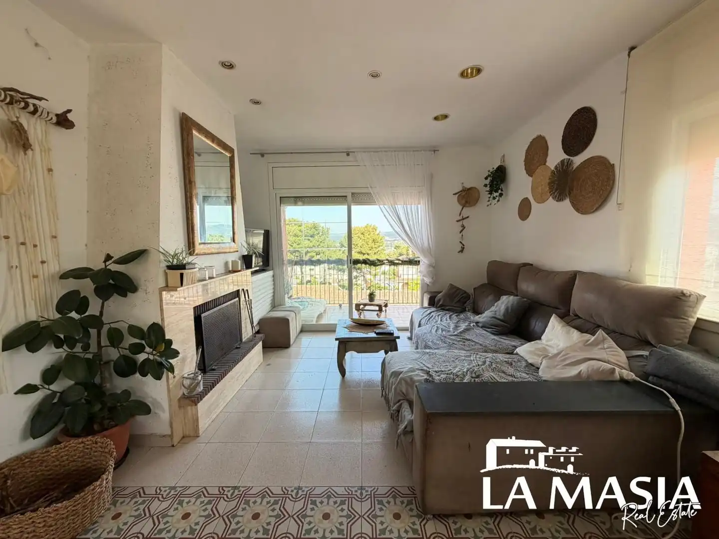 Living room of Detached homes for sale in Sant Pere de Ribes  with Air Conditioner and Private garden