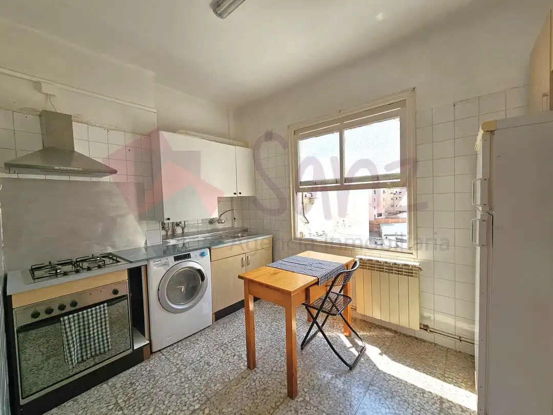 Cocina de Piso en venta en  Logroño con Calefacción