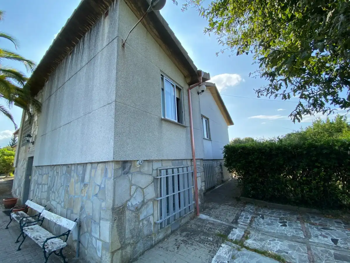 Casa con terraza en venta en Amoeiro, imagen 5