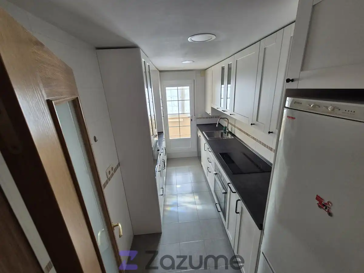 Kitchen of Flat for rent in Recas  with Air Conditioner, Heating and Terrace