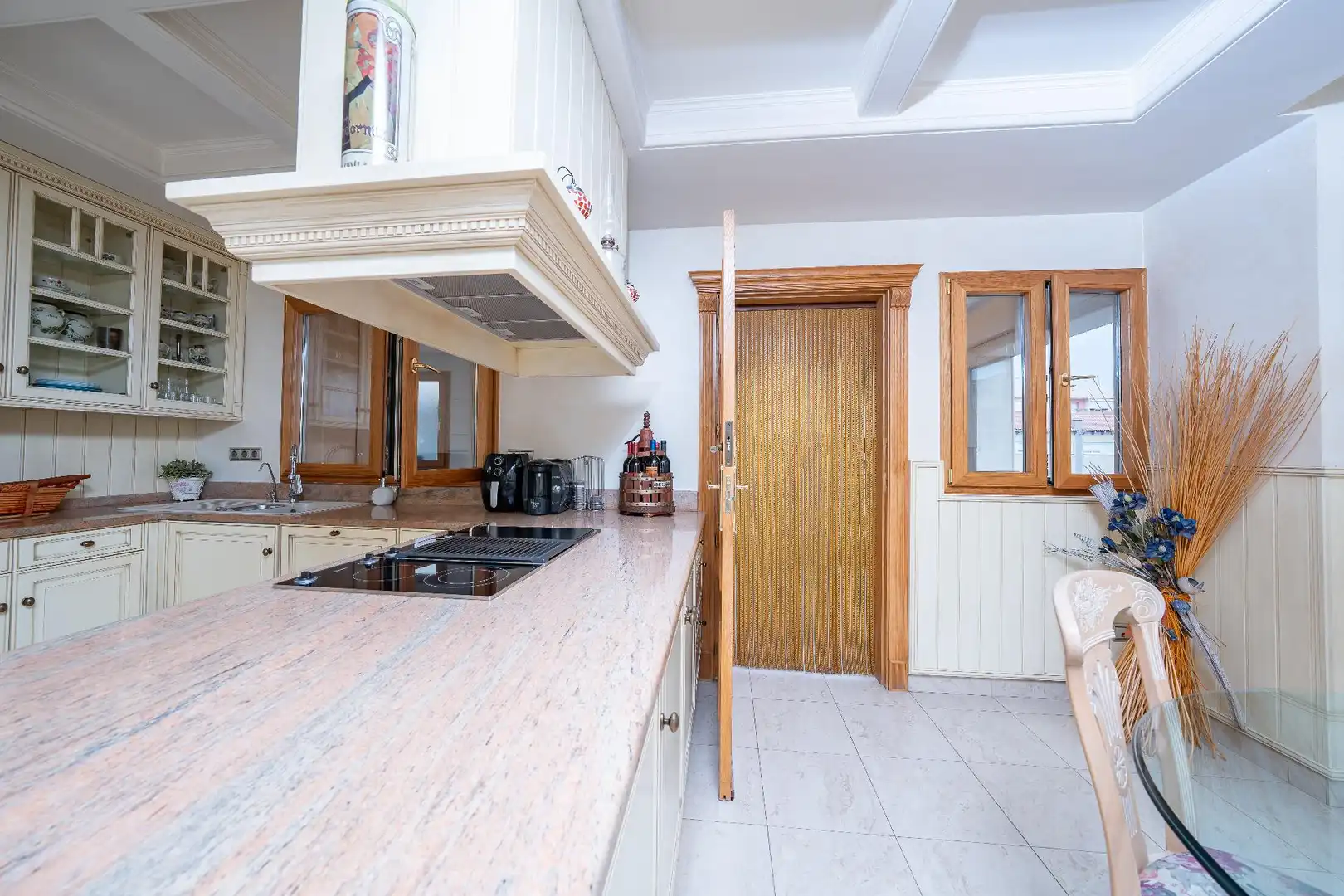 Küche von Einfamilien-Reihenhaus zum Verkauf in Novelda mit Heizung, Terrasse und Balkon