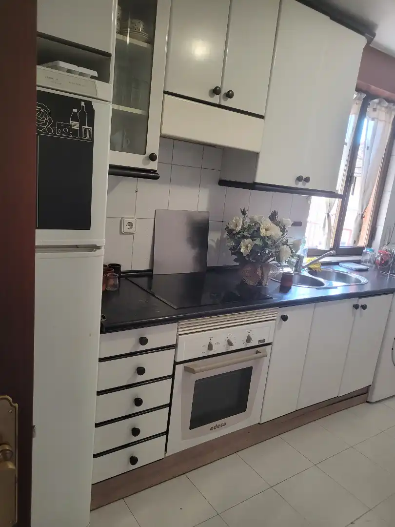 Cuina de Pis en venda en Soria Capital  amb Calefacció, Parquet i Forn
