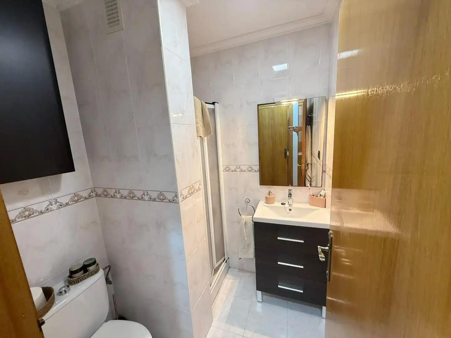 Baño de Piso en venta en Cartagena con Aire acondicionado y Calefacción