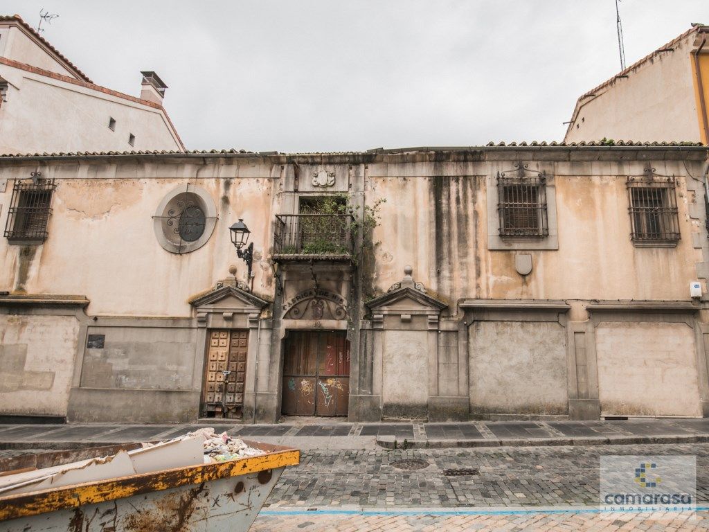Exterior view of Building for sale in Ávila Capital
