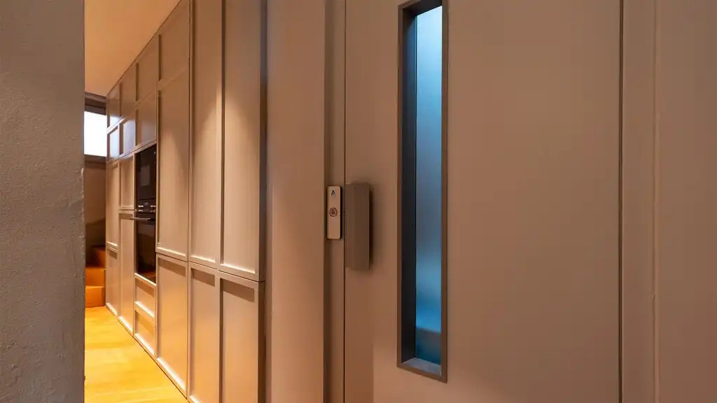 Einfamilien-Reihenhaus zum Verkauf in  Palma de Mallorca mit Klimaanlage, Heizung und Terrasse