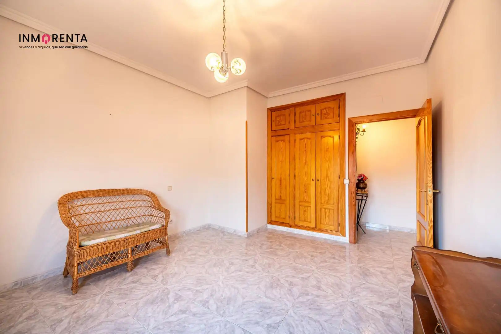 Casa adosada en venta en La Mata con Calefacción, Terraza y Amueblado