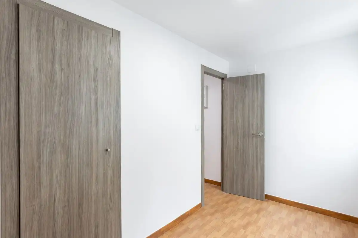 Flat for sale in Xirivella  with Air Conditioner and Heating
