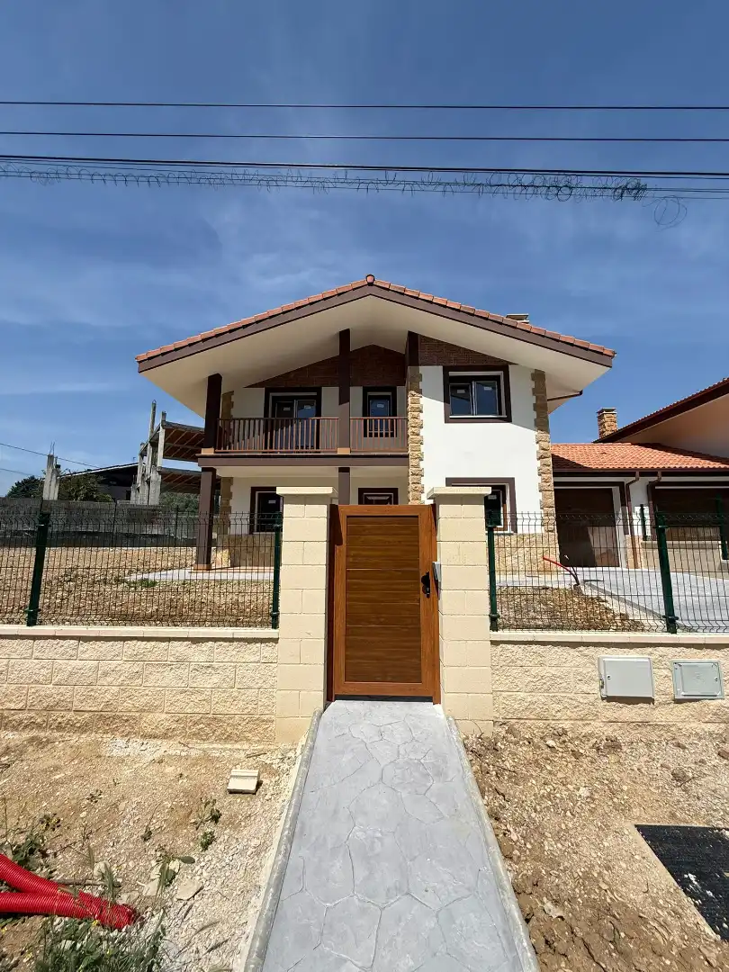 Calle los Rollos, 1, Valle de Mena