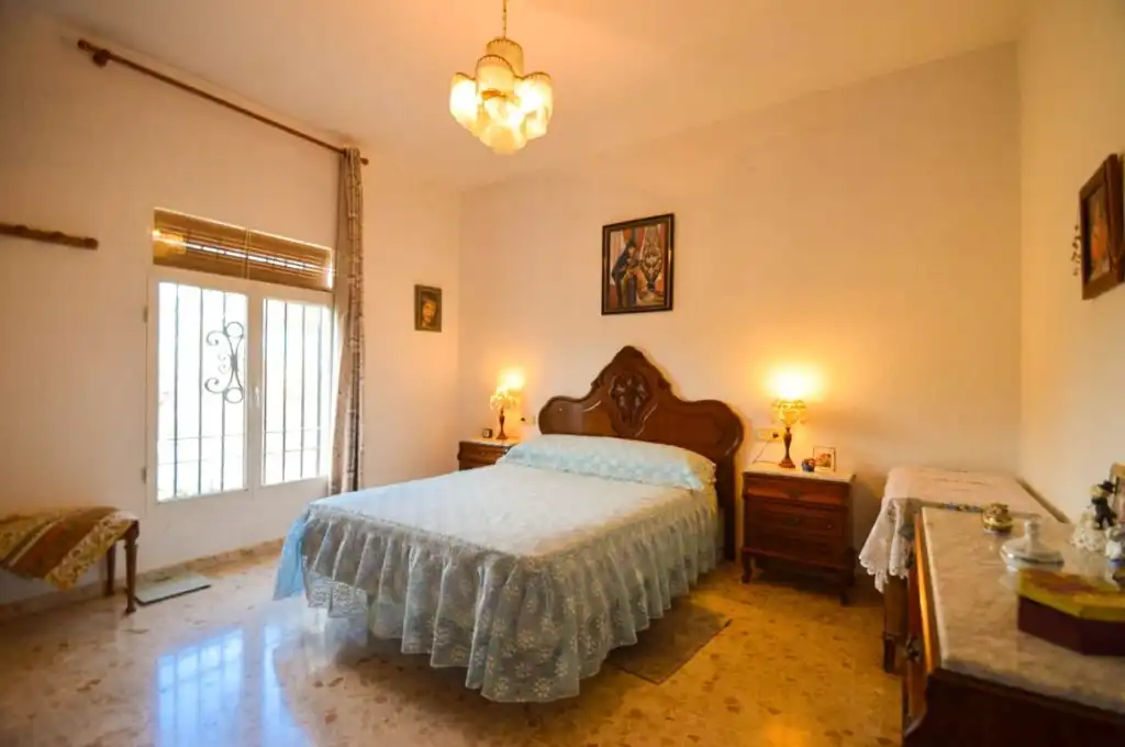 Dormitori de Finca rústica en venda en Archidona amb Jardí privat, Terrassa i Traster