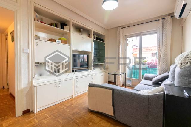 Piso en Venta en Avenida de Oporto en Opañel