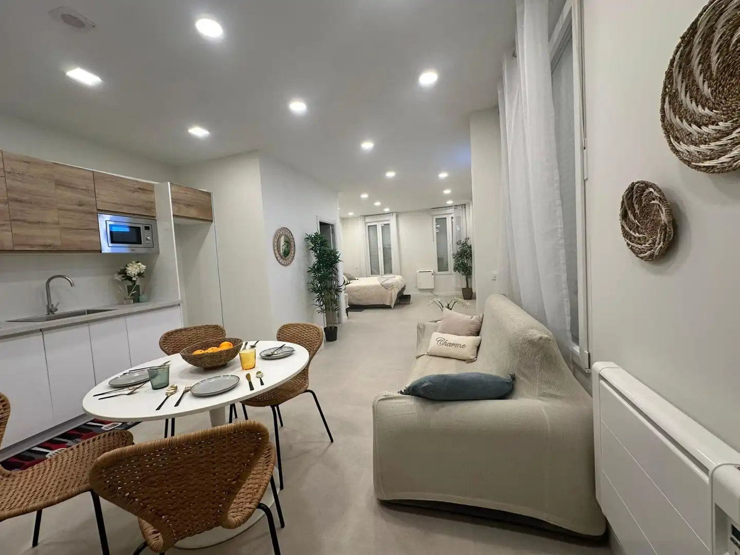 Sala d'estar de Apartament en venda en Madrid amb Aire condicionat, Calefacció i Moblat