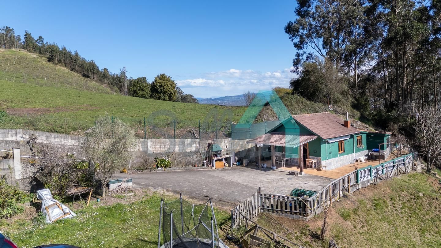 Exterior view of House or chalet for sale in Oviedo   with Private garden, Terrace and Storage room