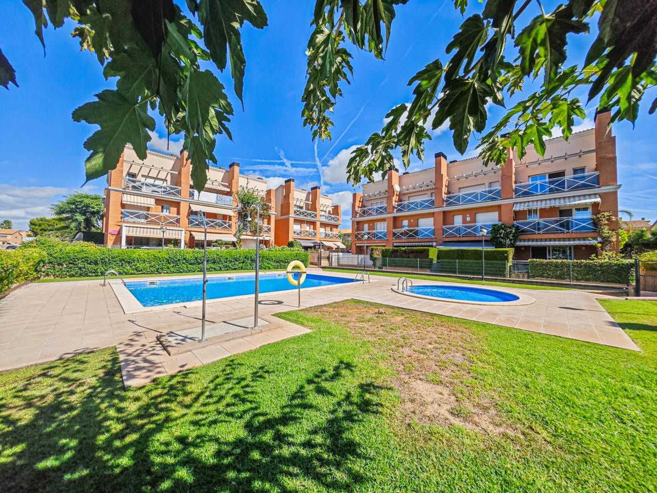 Exterior view of House or chalet for sale in Cambrils  with Heating, Terrace and Community pool