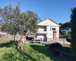 Vista exterior de Casa o xalet en venda en Vigo  amb Terrassa i Piscina