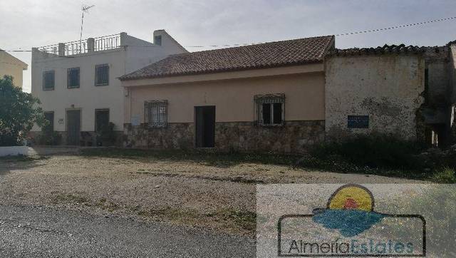 Casa-chalet en Venta en Arboleas