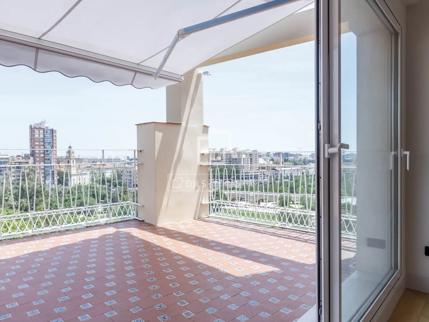 Terrace of Attic for rent in Valencia  with Air Conditioner, Heating and Parquet flooring