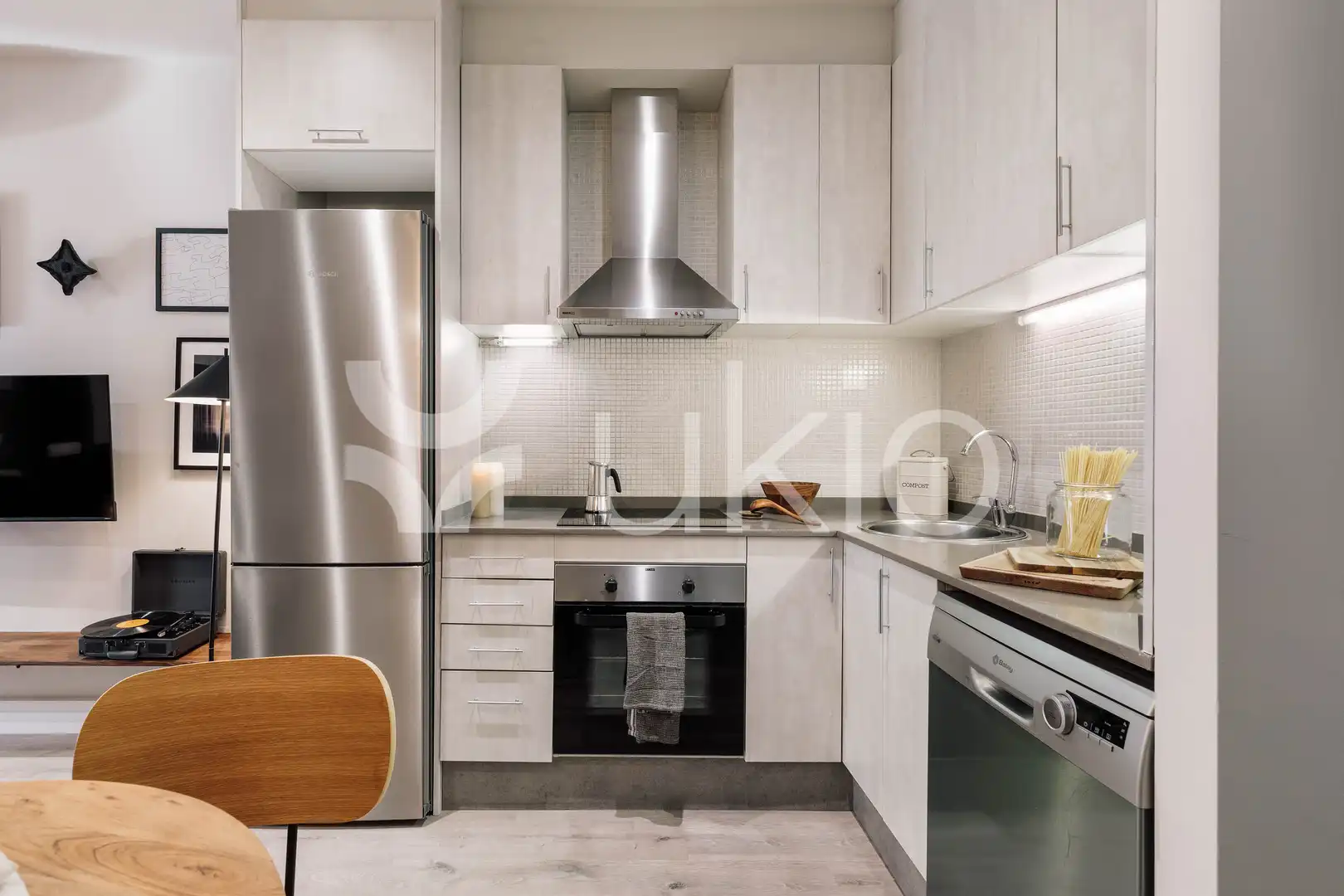 Study for rent in Carrer del Comte Borrell, La Nova Esquerra de l'Eixample