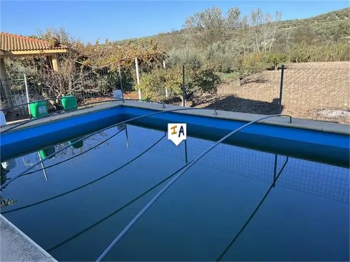 Finca rústica en venta en Castillo de Locubín
