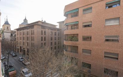 Exterior view of Flat for sale in  Granada Capital  with Air Conditioner, Heating and Parquet flooring