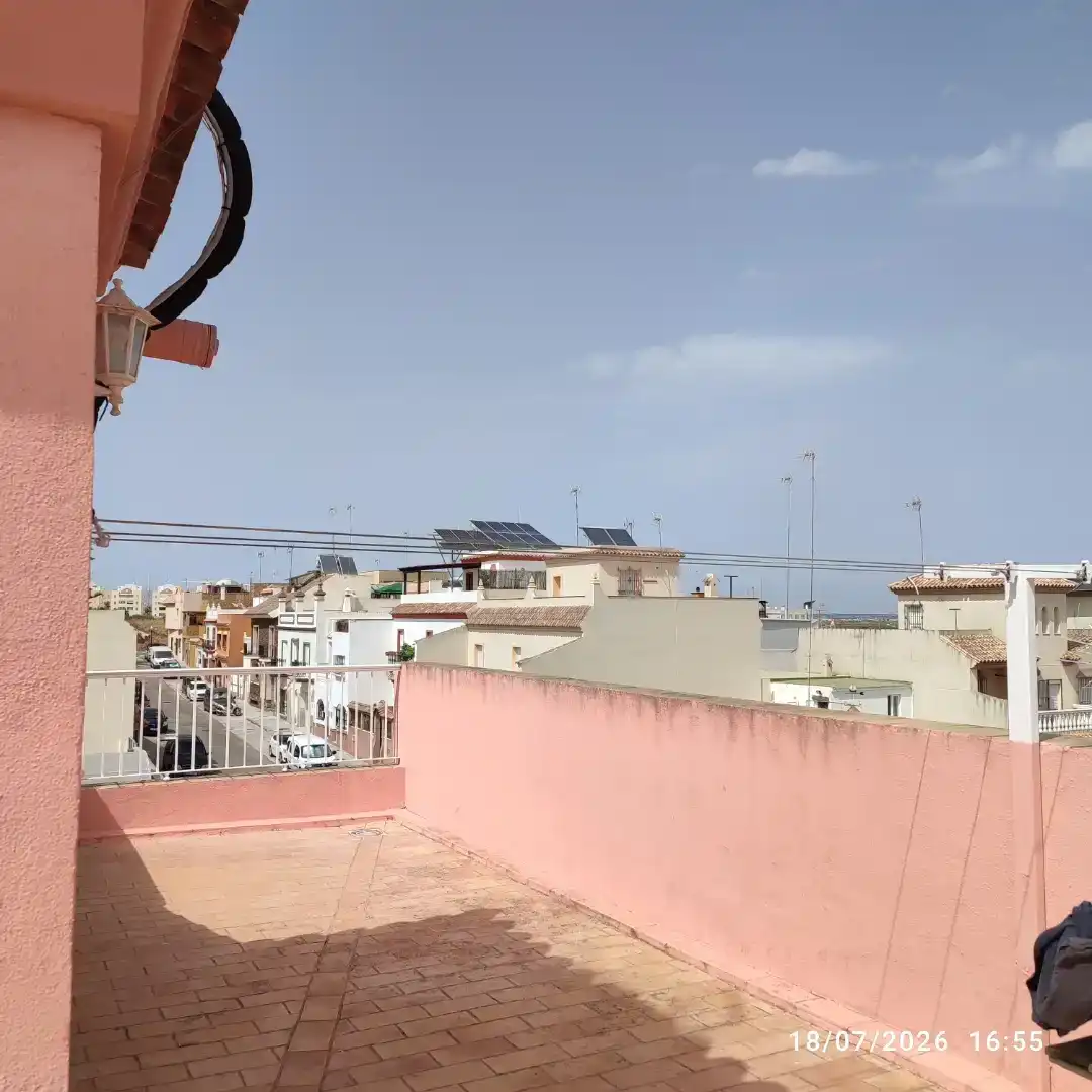 Vista exterior de Casa o xalet en venda en San Fernando amb Aire condicionat i Balcó
