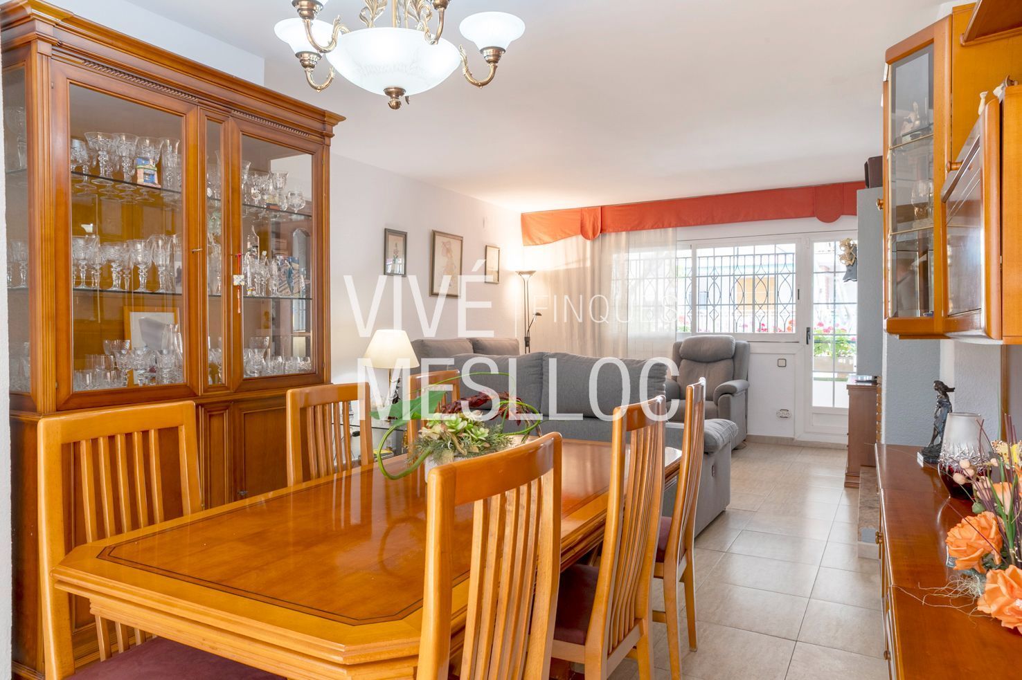 Menjador de Casa o xalet en venda en El Masnou amb Calefacció, Terrassa i Traster