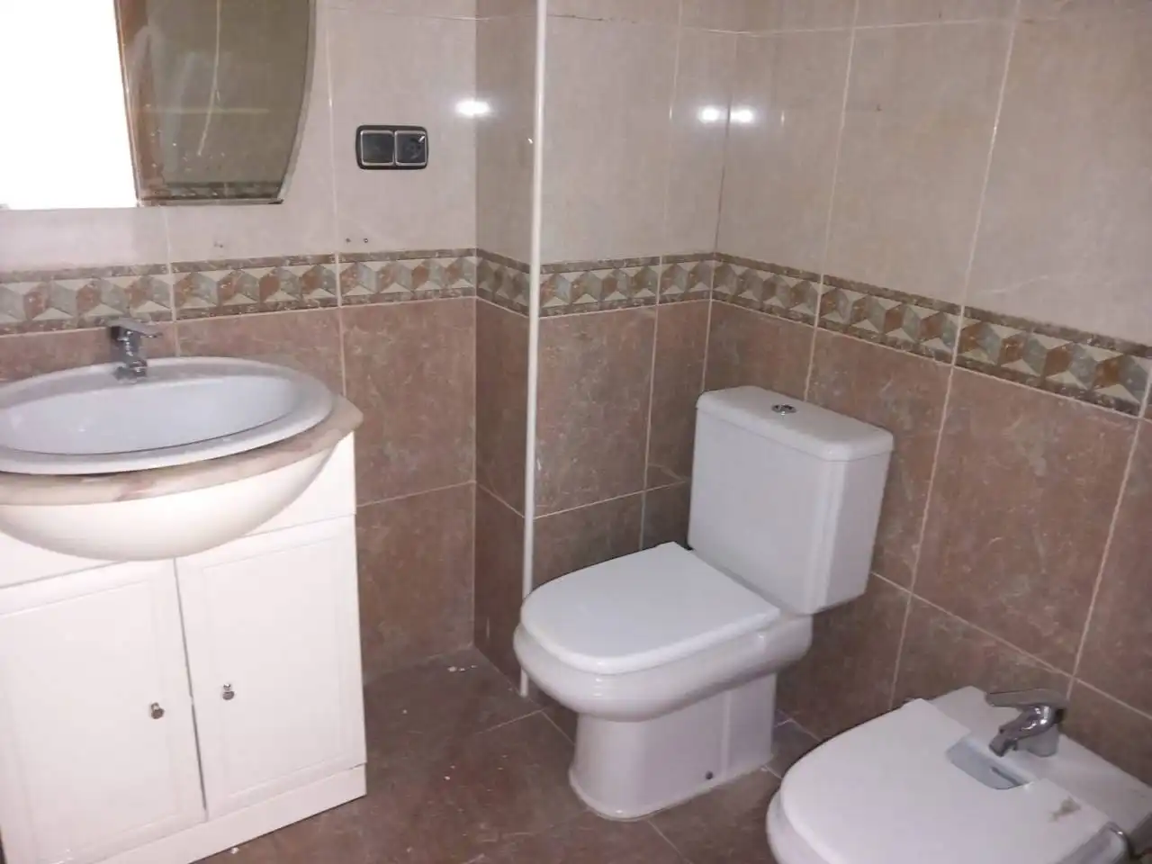 Bany de Pis en venda en Armilla amb Calefacció i Terrassa