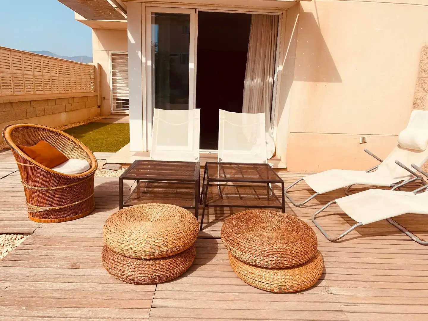 Terraza de Piso en venta en Almería con Trastero, Amueblado y Piscina comunitaria