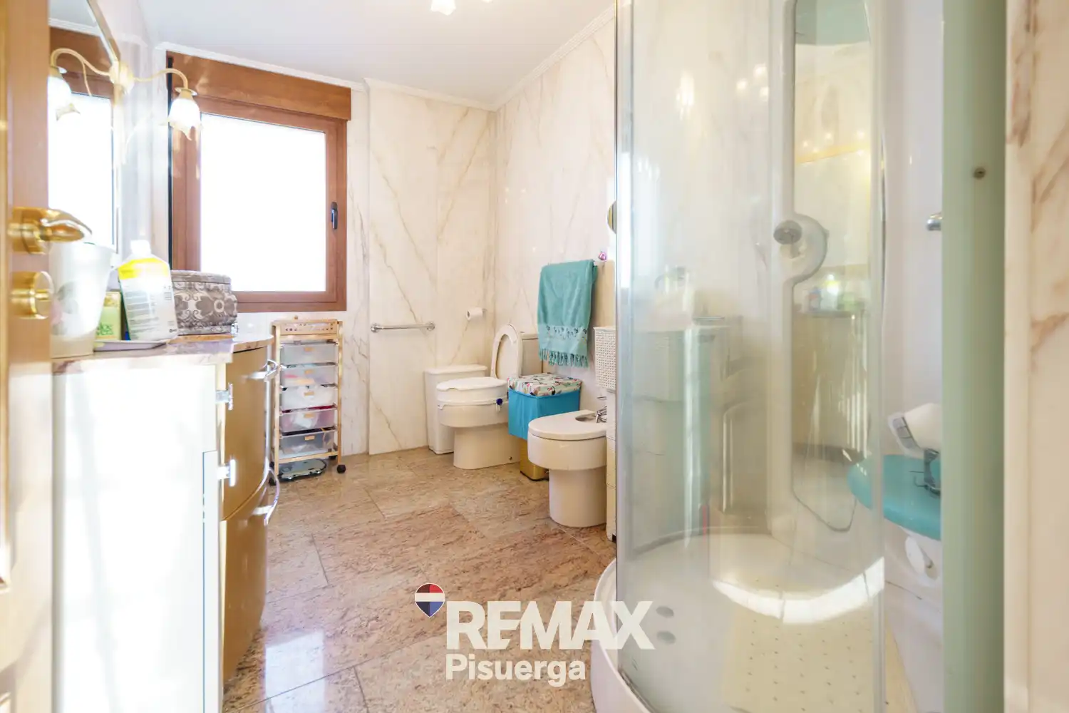 Baño de Casa o chalet en venta en Laguna de Duero con Aire acondicionado, Calefacción y Jardín privado