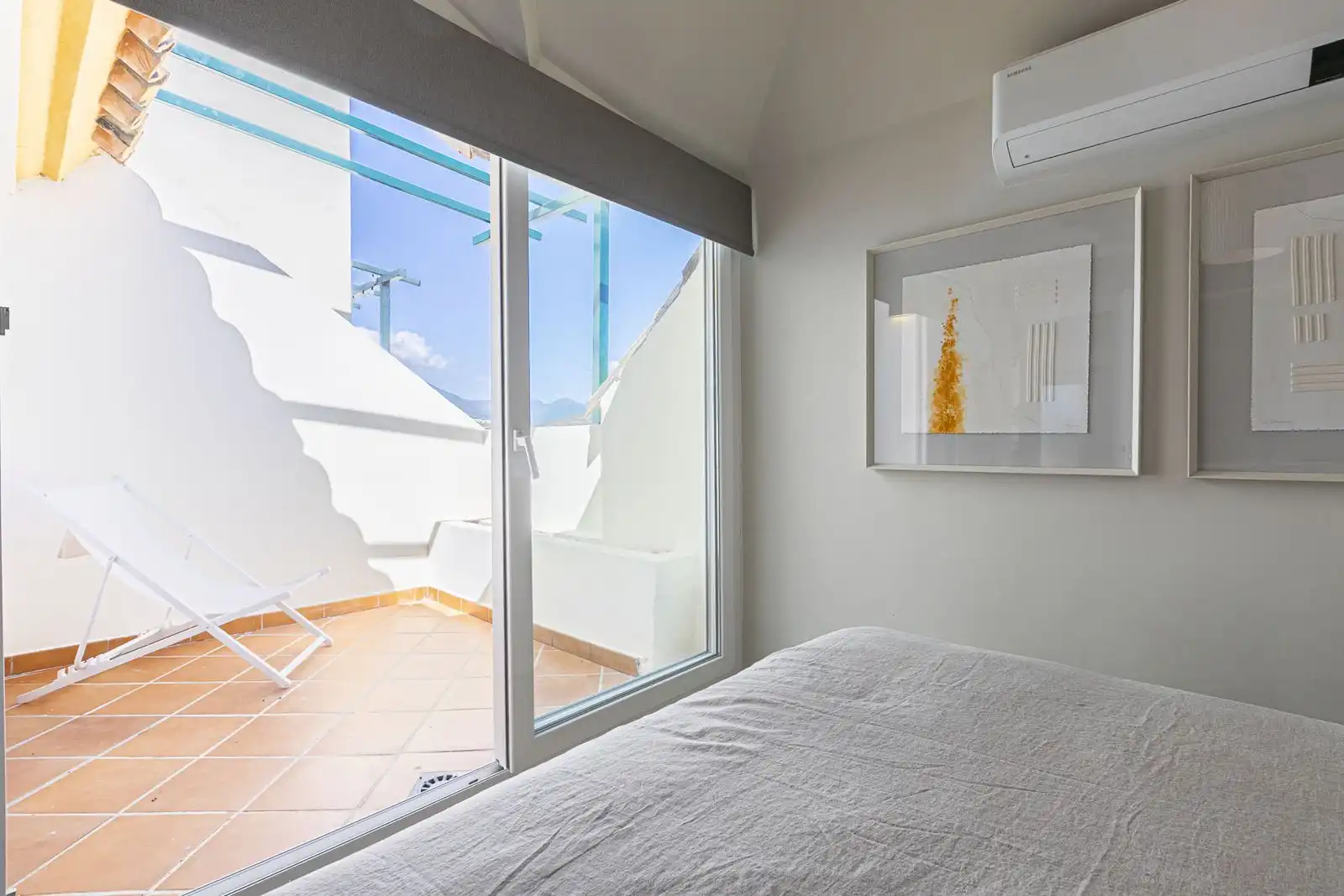 Schlafzimmer von Maisonette zum Verkauf in Marbella mit Klimaanlage, Terrasse und Möbliert