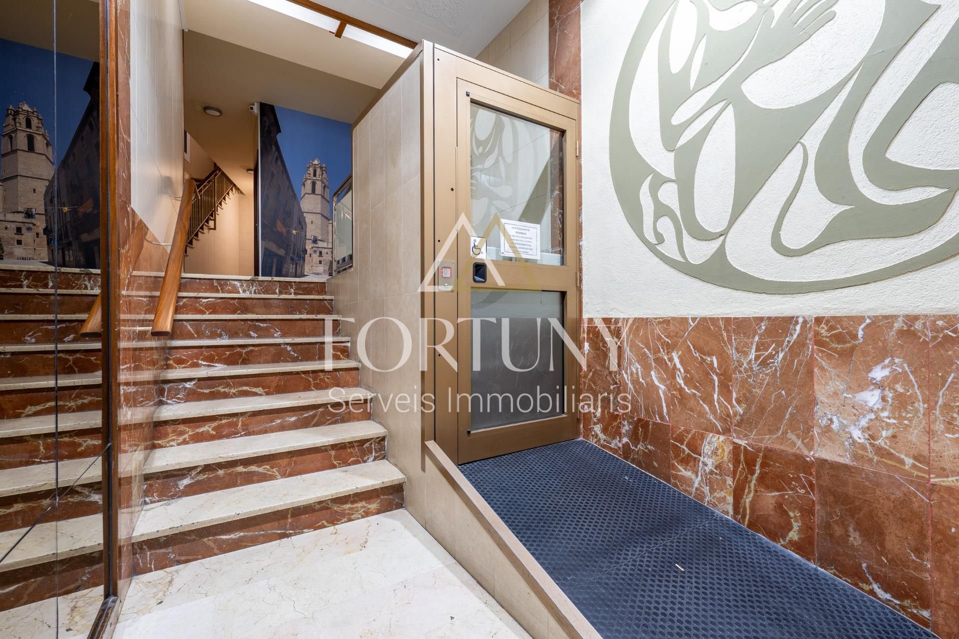 Flat for sale in Reus  with Terrace and Balcony