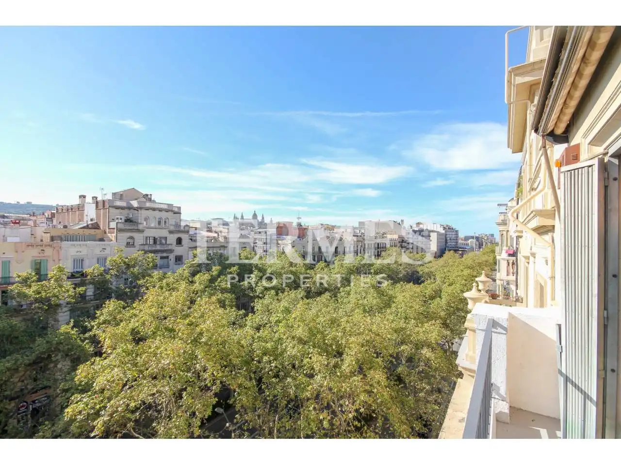 Vista exterior de Piso en venta en Barcelona con Aire acondicionado, Calefacción y Parquet
