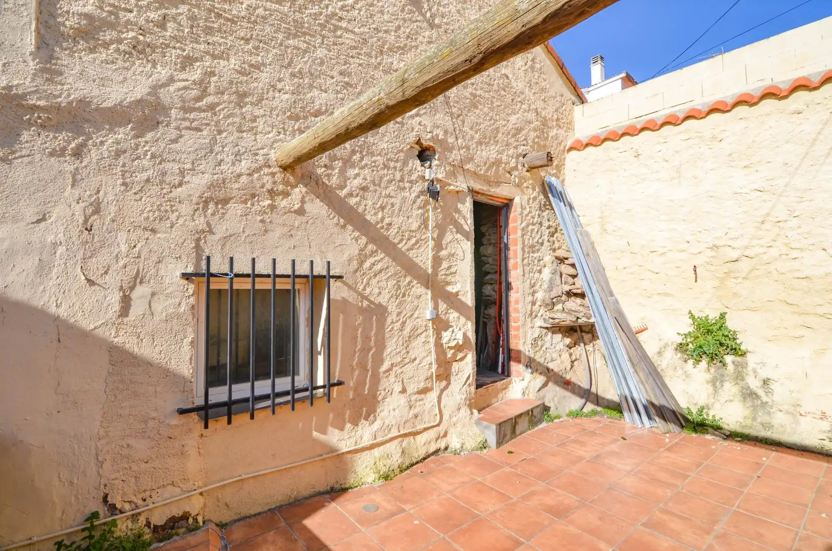 Houses for sale in Frades de la Sierra