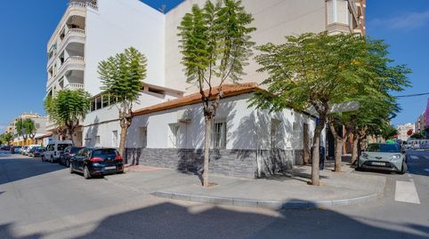 Foto 2 de Casa adosada en venta en Calle San Luis, 29, Parque de las Naciones, Torrevieja