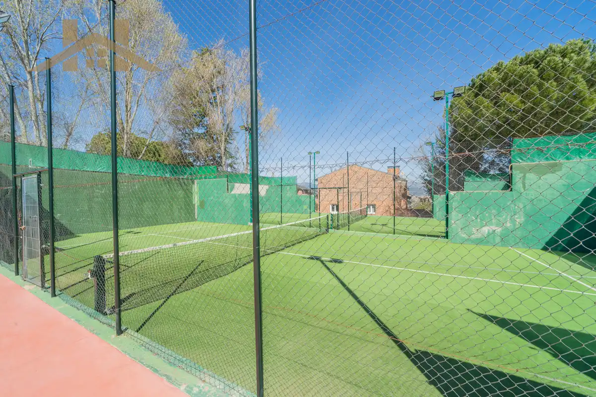 Garden of Detached homes for sale in Galapagar  with Air Conditioner, Heating and Private garden