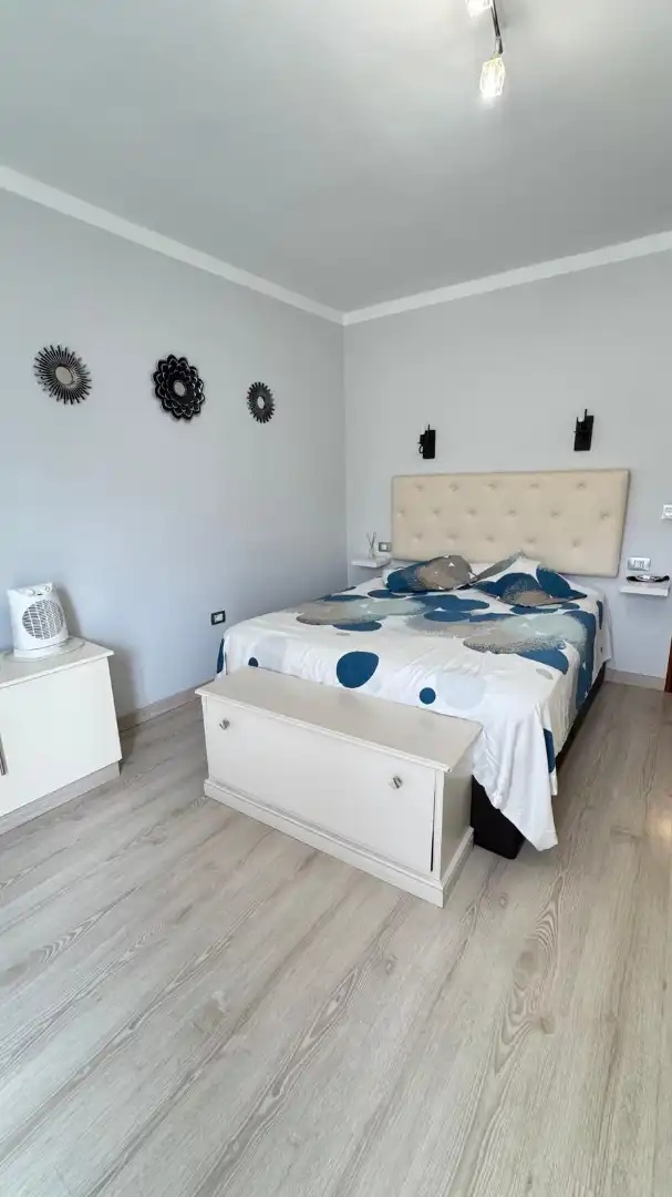 Dormitori de Casa o xalet en venda en Los Realejos amb Terrassa, Moblat i Forn