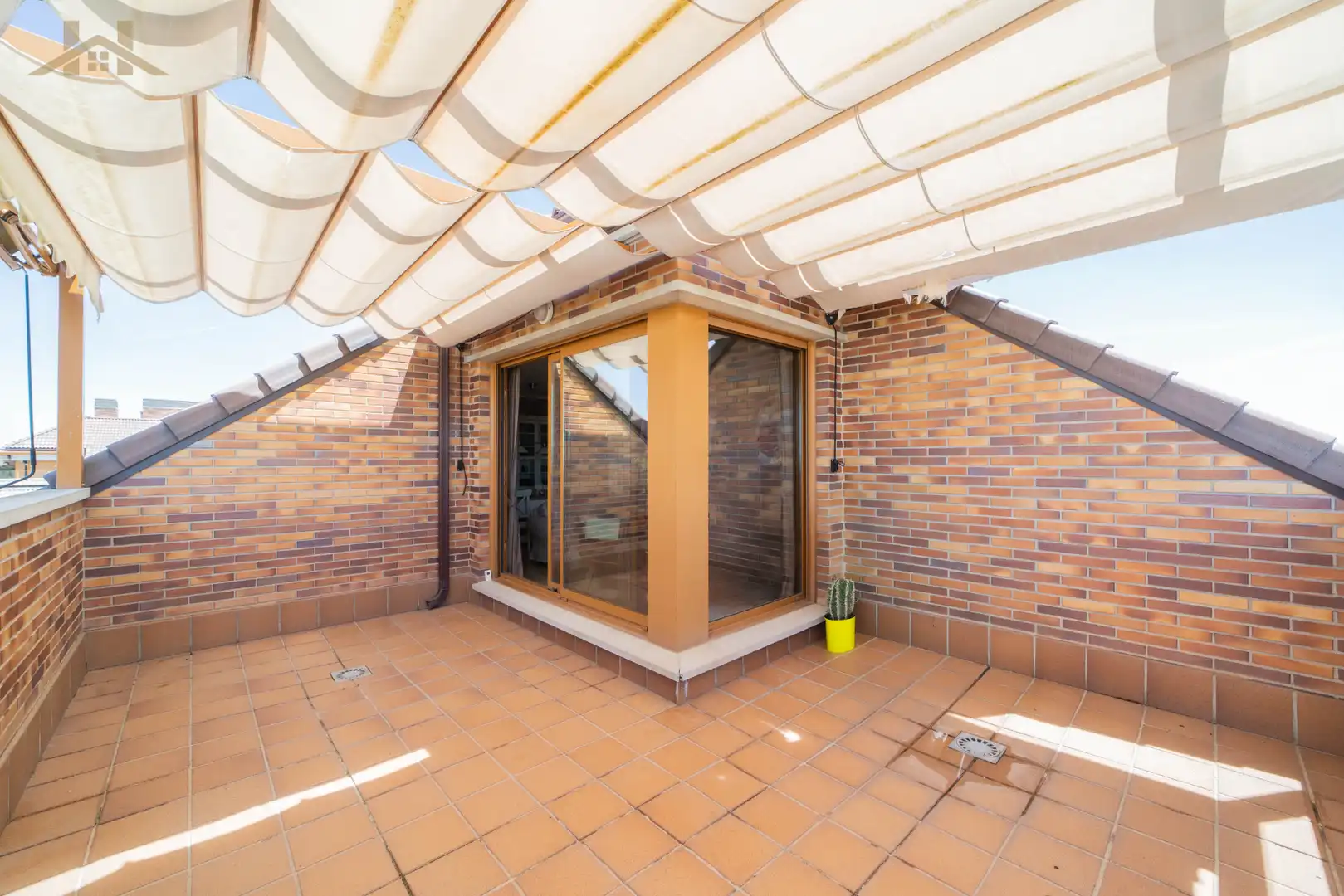 Terrace of Attic for sale in Boadilla del Monte  with Air Conditioner, Heating and Private garden