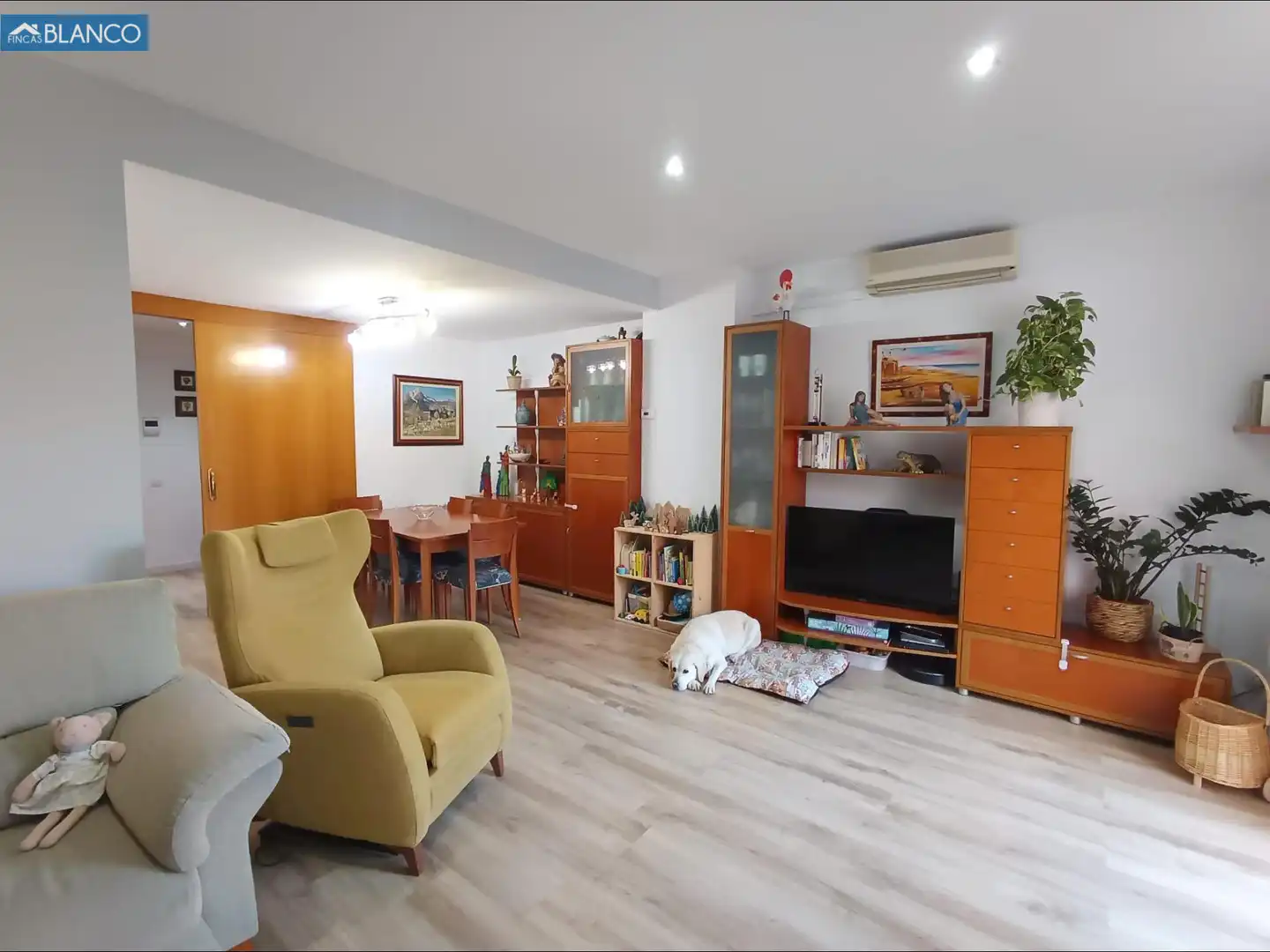 Living room of Houses for sale in L'Hospitalet de Llobregat  with Air Conditioner, Heating and Terrace