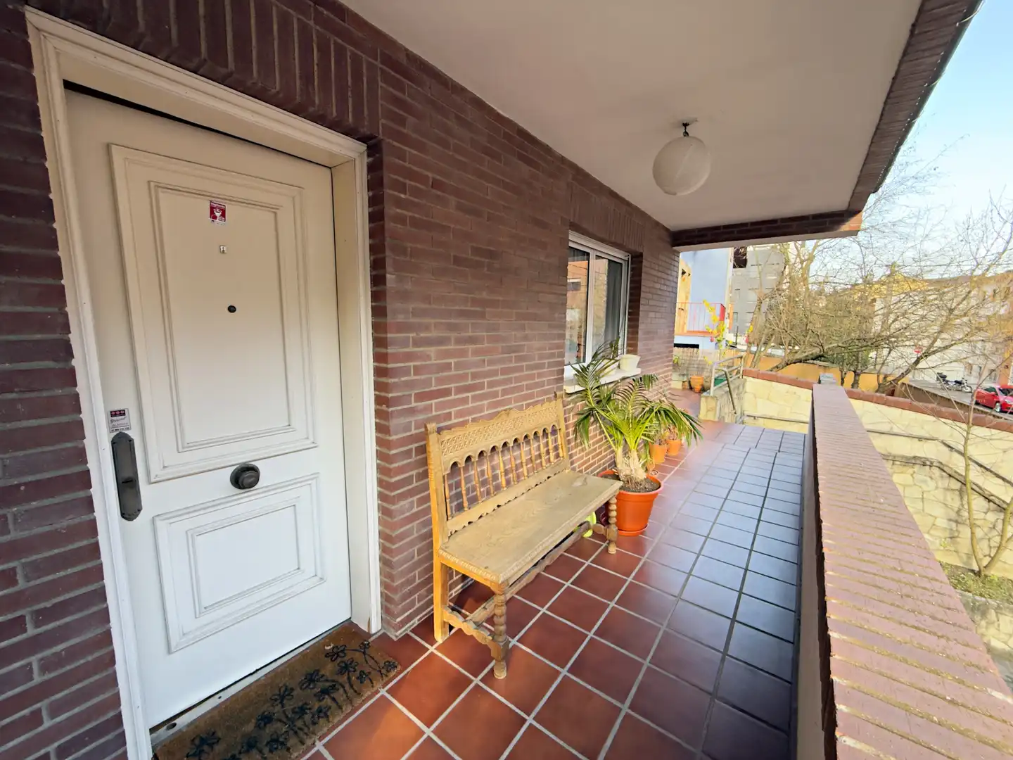 Terrassa de Casa o xalet en venda en Oviedo  amb Calefacció, Jardí privat i Parquet