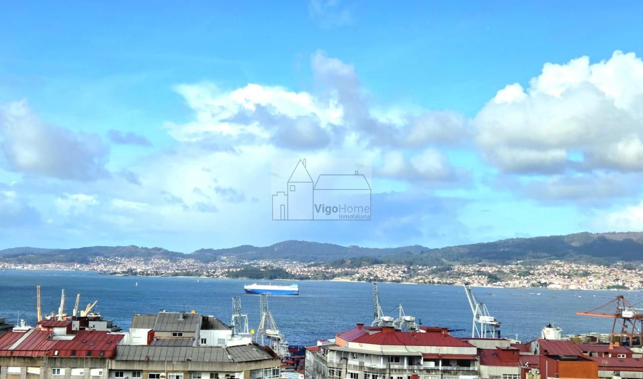 Flat for sale in Vigo   with Terrace and Balcony