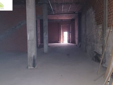 Local comercial en venda a Casco Antiguo