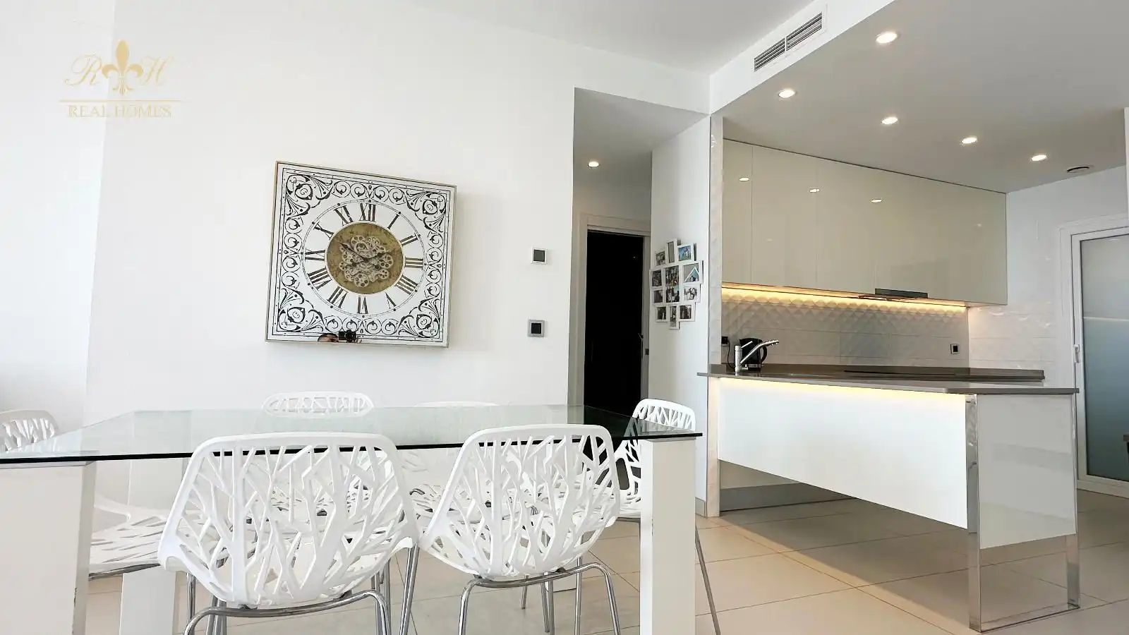 Dining room of Flat for rent in Benidorm  with Air Conditioner, Heating and Terrace
