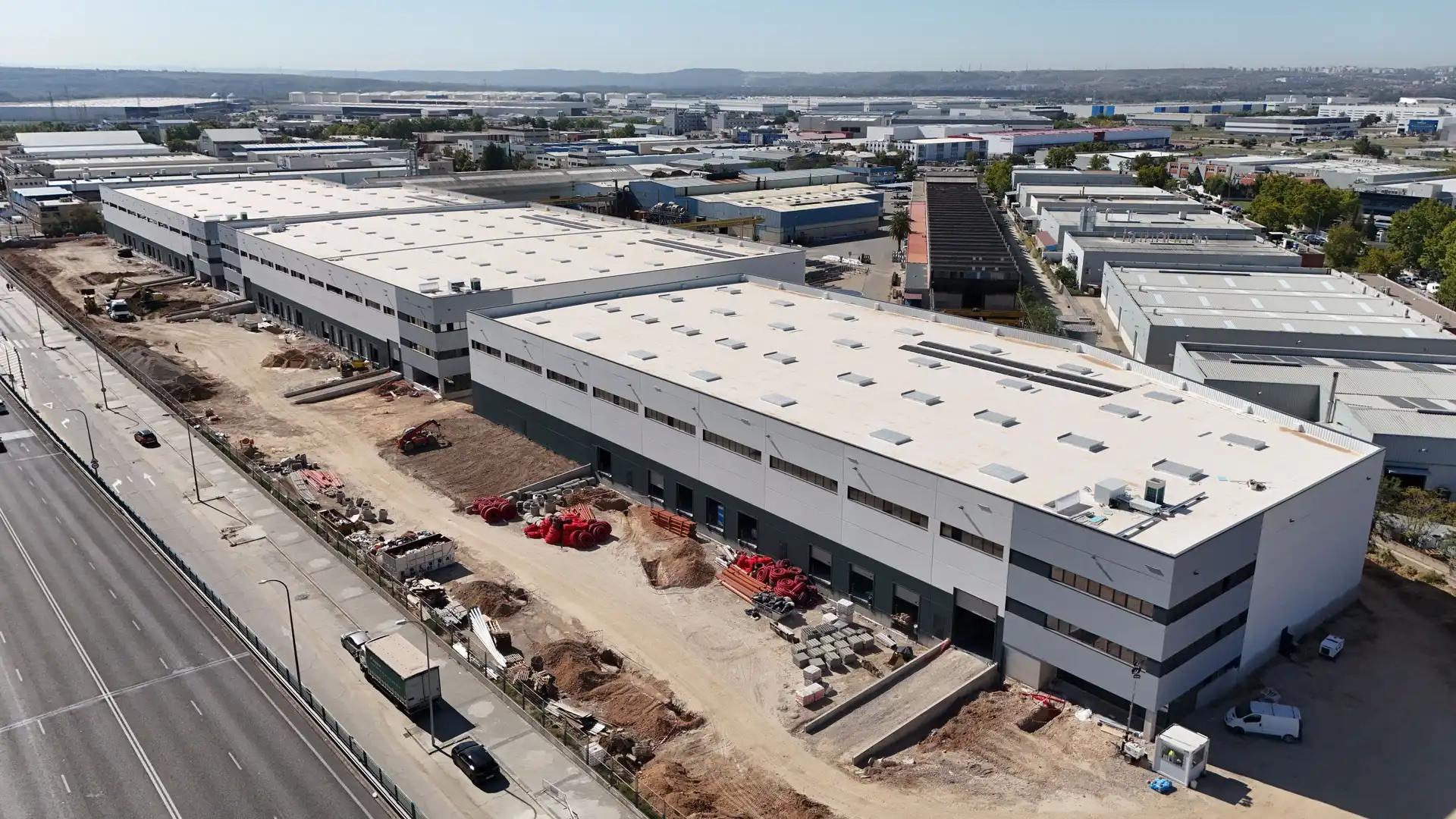 Außenansicht von Fabrikhallen zur Miete in Torrejón de Ardoz