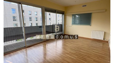 Foto 5 de Piso en venta en De Joana Raspall, Centre - Can Nadal, Sant Feliu de Llobregat