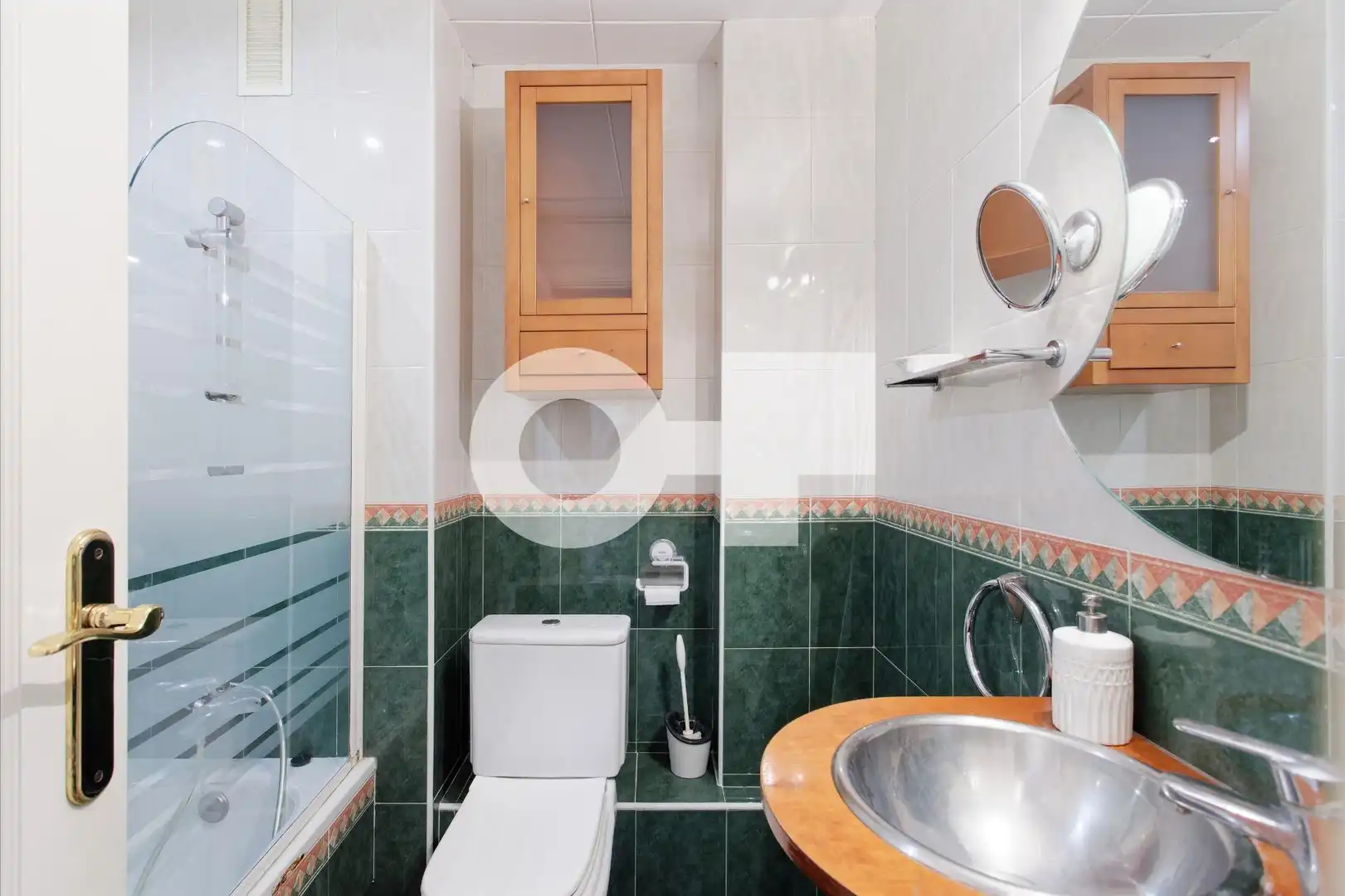 Baño de Piso en venta en Barcelona con Aire acondicionado, Calefacción y Alarma