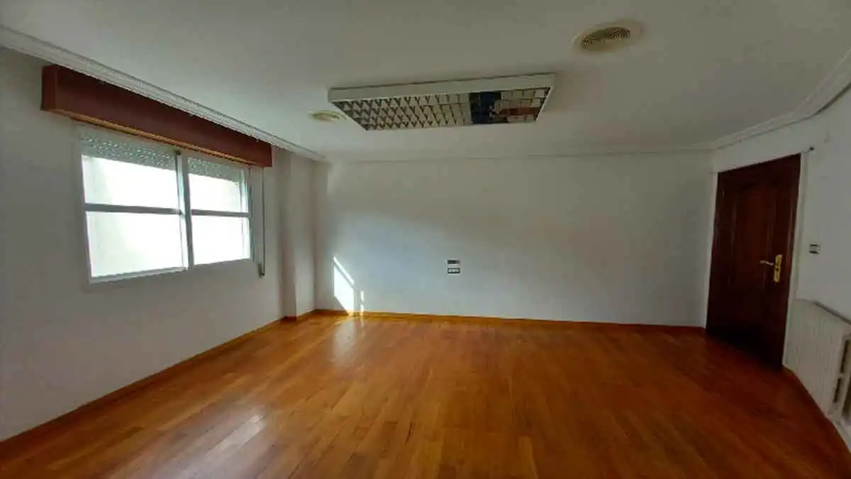 Piso en venta en ELOI RODRIGUEZ BARRIOS,Nº41,PL.3,PT.IZDA, 41, O Barco de Valdeorras