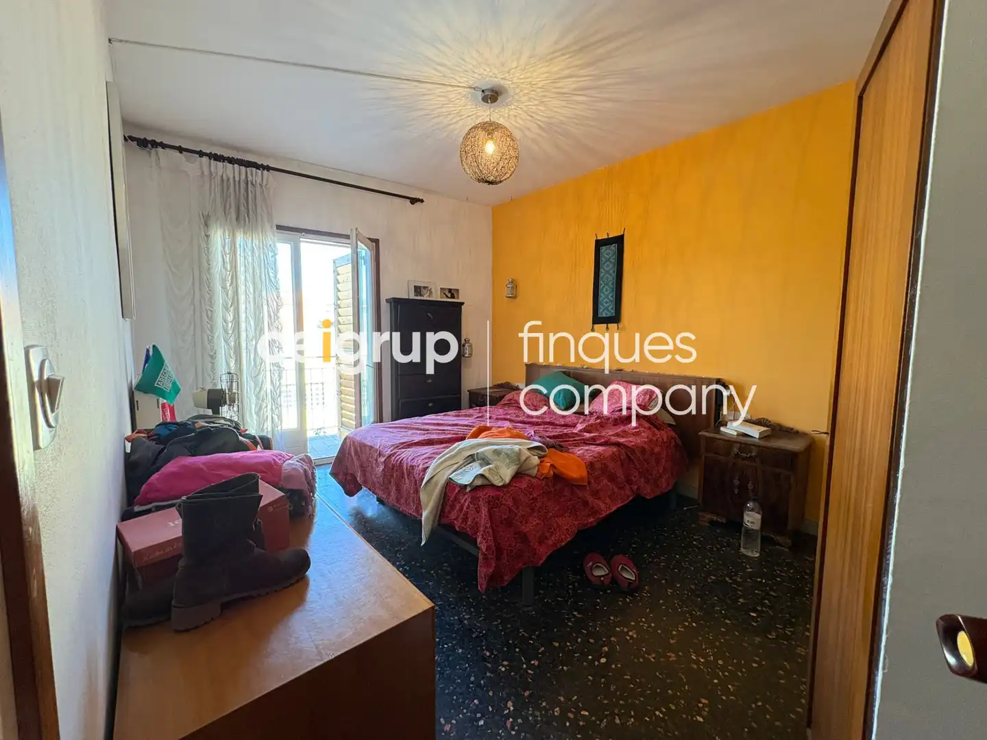 Habitación de Piso en venta en Sarrià de Ter con Calefacción y Terraza