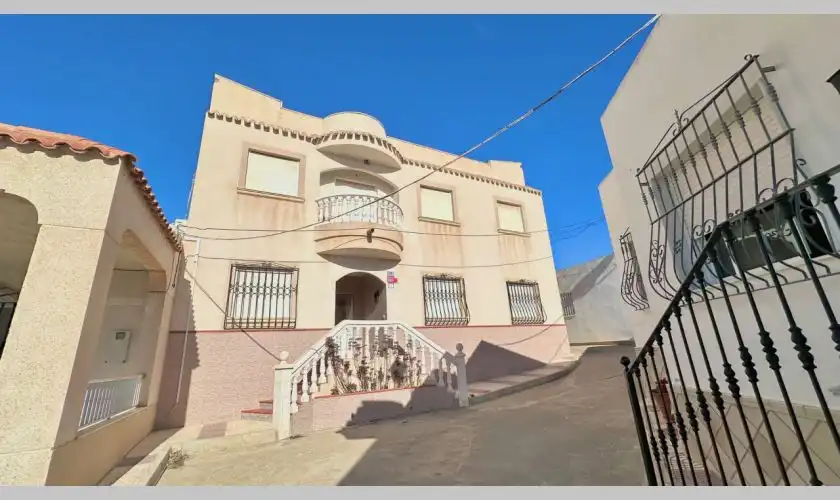House with garden for sale in Carboneras